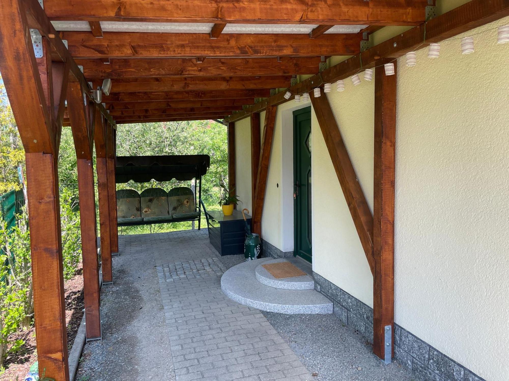 באוטזן Ferienhaus Amare Mit Fasssauna, Eigener Terrasse & Kamin מראה חיצוני תמונה